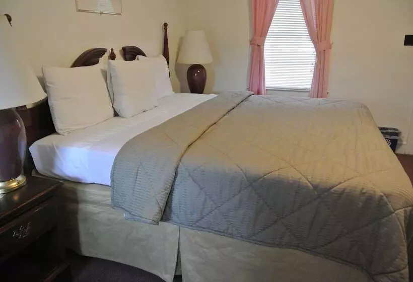 فندق على الطريق Rosewood Inn