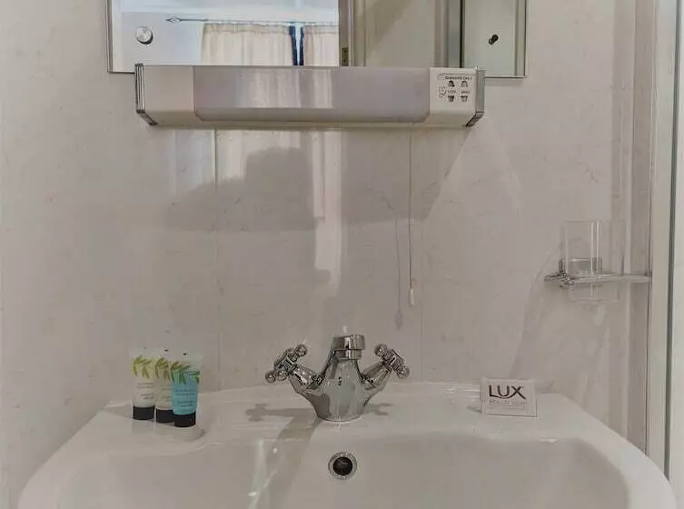 ペンション The Senarth