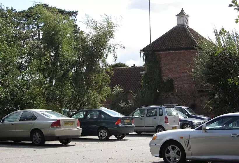 膳宿费 Wolds Village