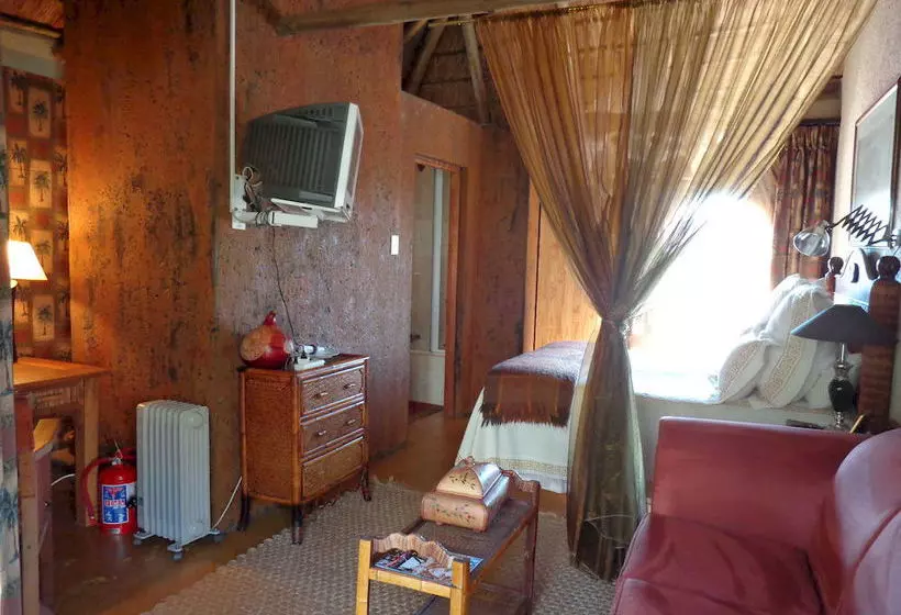 Majatalo Treetops & Treats Guest House