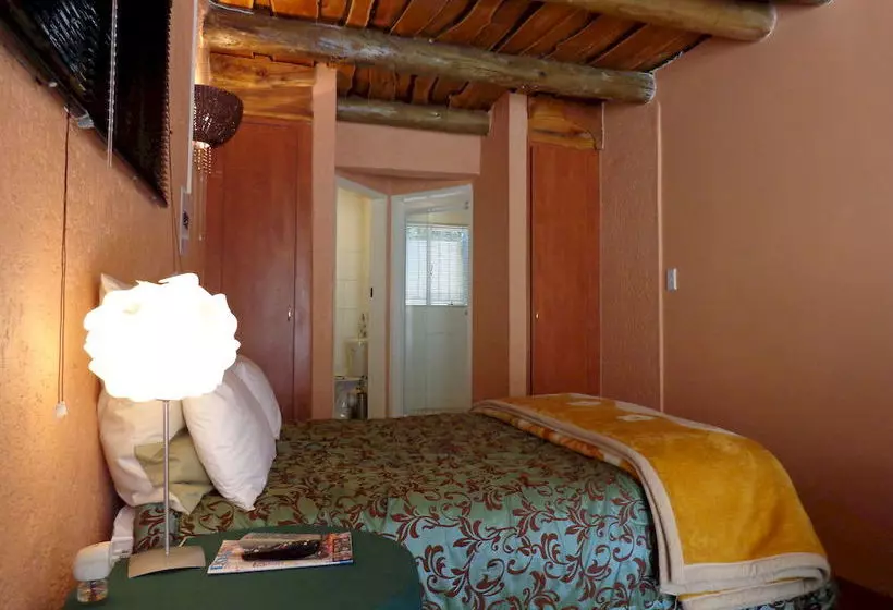 Majatalo Treetops & Treats Guest House