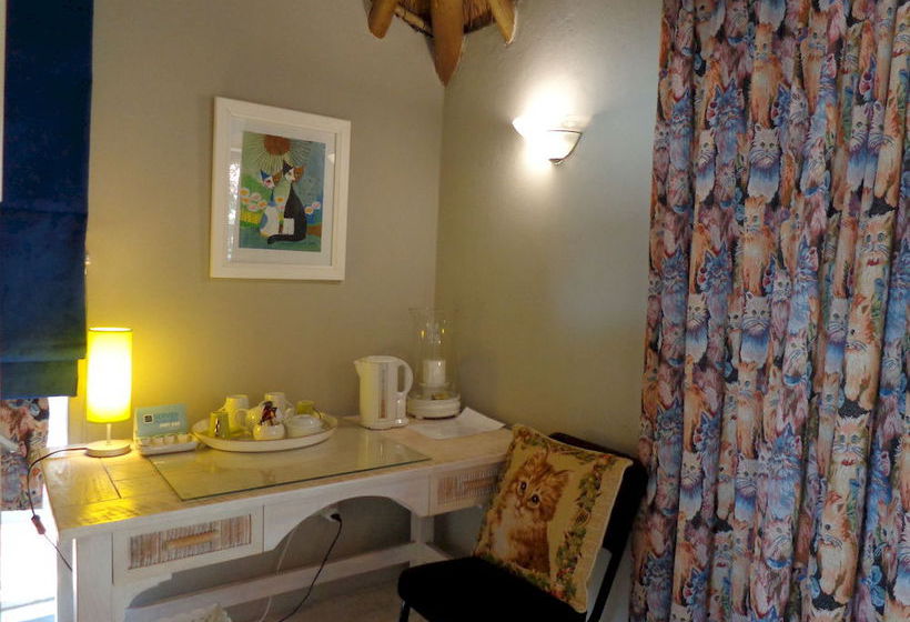 ペンション Treetops & Treats Guest House