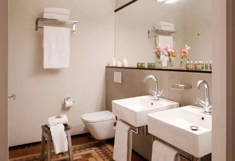 We Boutique Hotel Barcelona