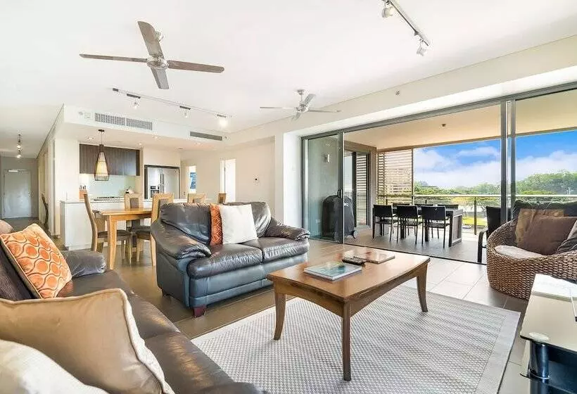 Barefoot Beach Apartment Darwin Waterfront