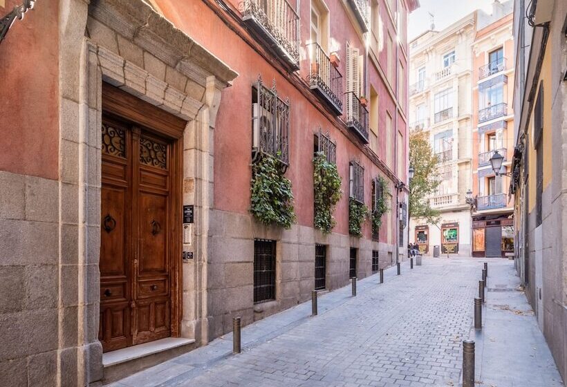 مسافرخانه Bypillow The Citadel