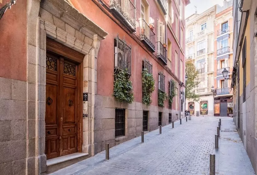 مسافرخانه Bypillow The Citadel