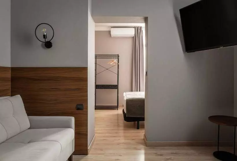 مسافرخانه Bypillow The Citadel