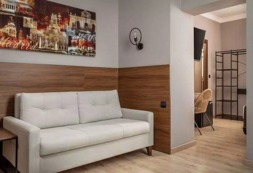 مسافرخانه Bypillow The Citadel