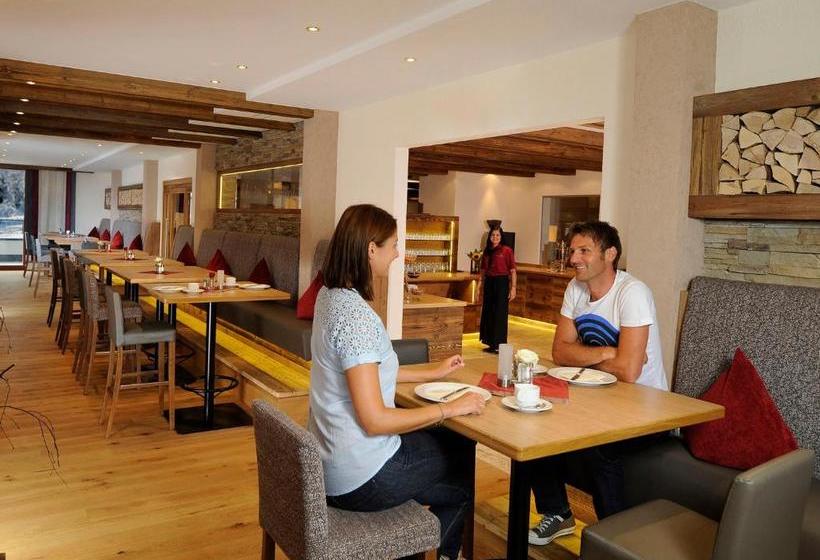 فندق Garni Alpenjuwel