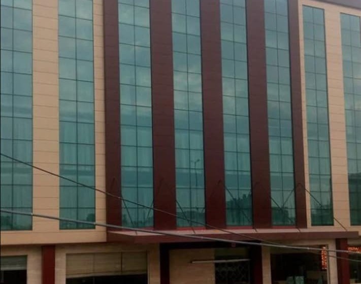 Отель Clarion Inn Sevilla