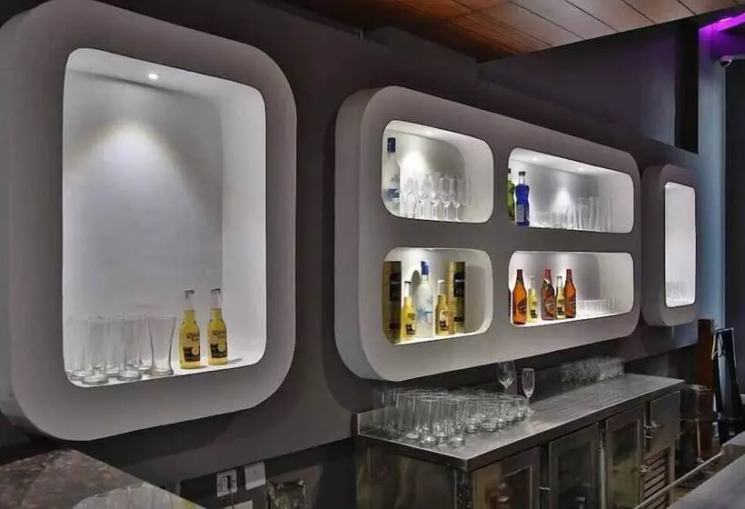 호텔 Clarion Inn Sevilla