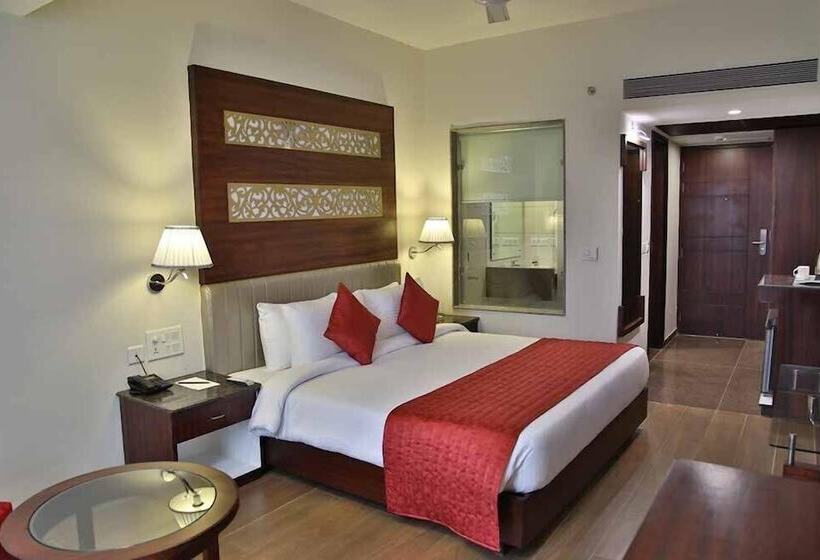 Отель Clarion Inn Sevilla