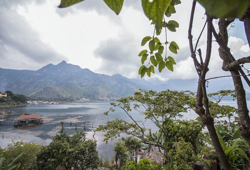 Eco Hotel Uxlabil Atitlan