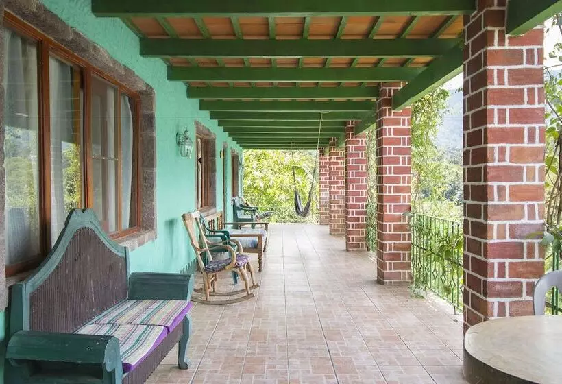 Eco Hotel Uxlabil Atitlan