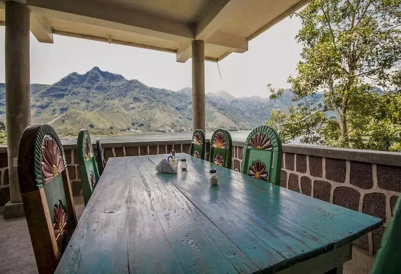 Eco Hotel Uxlabil Atitlan