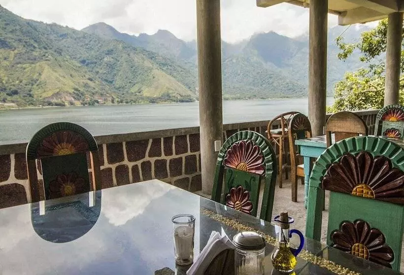 Eco Hotel Uxlabil Atitlan
