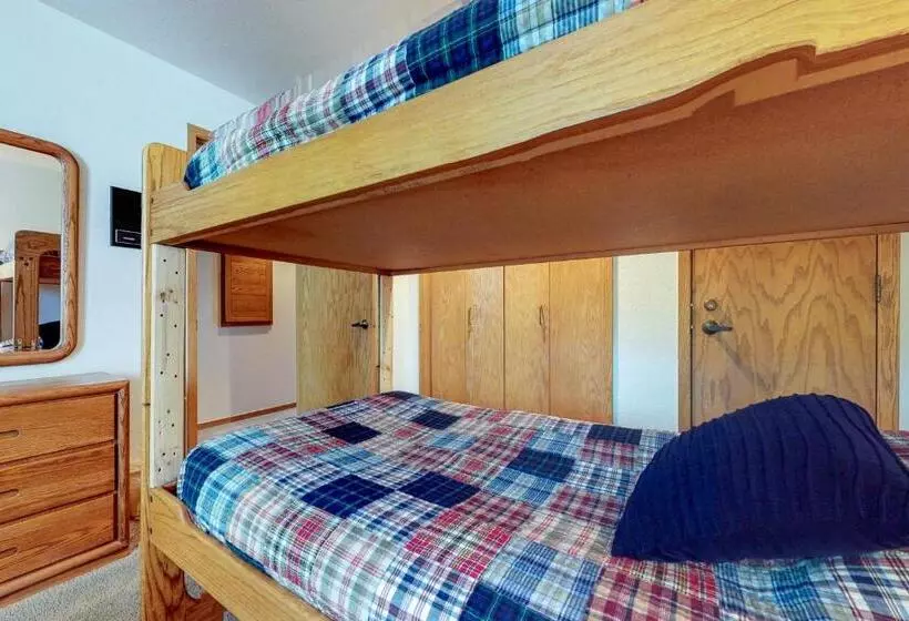 בית מלון כפרי Frostfire Condominiums B19