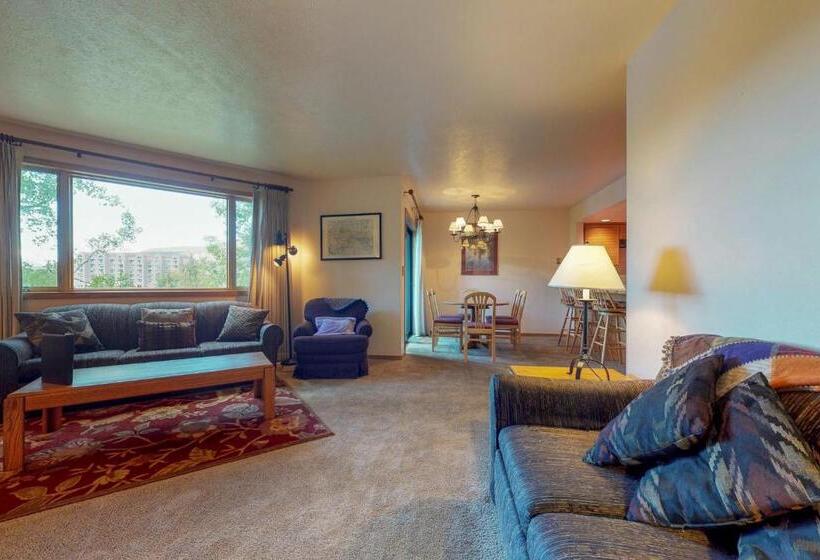 בית מלון כפרי Frostfire Condominiums B19