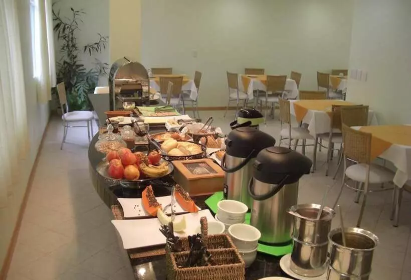 Golden Hotel O Mais Central Pet Friendly