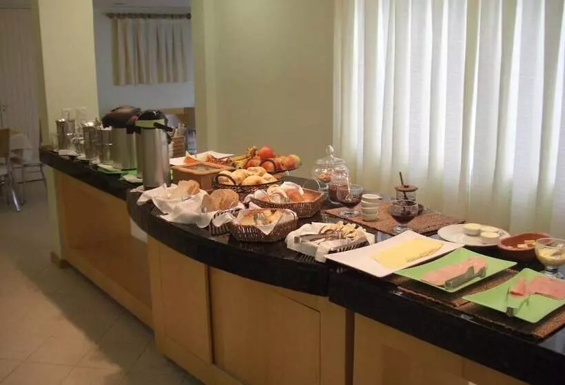 Golden Hotel O Mais Central Pet Friendly