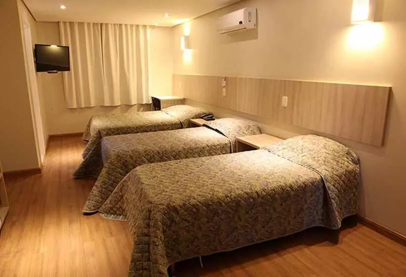 Golden Hotel O Mais Central Pet Friendly