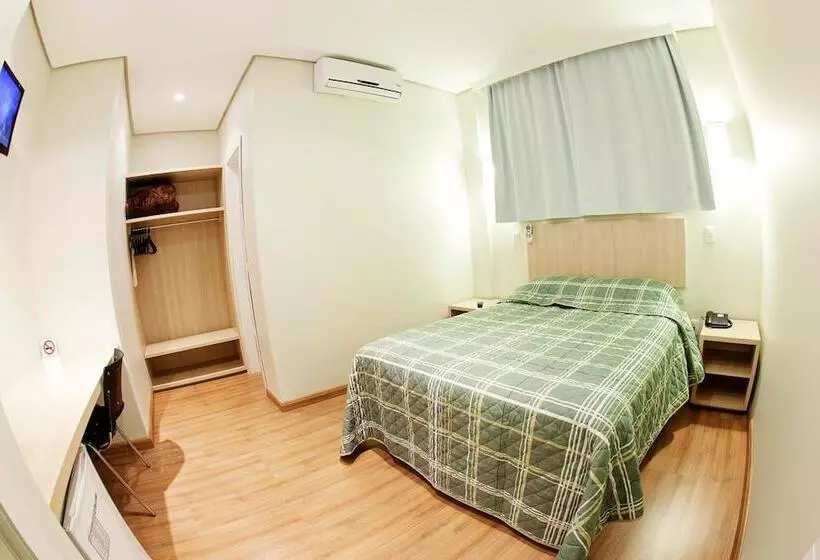 Golden Hotel O Mais Central Pet Friendly