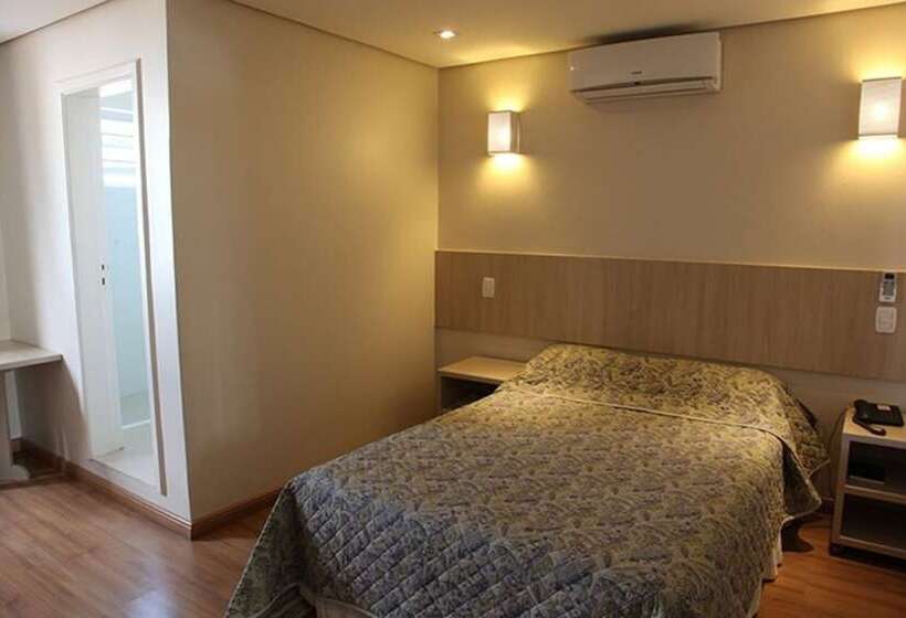 Golden Hotel   O Mais Central   Pet Friendly