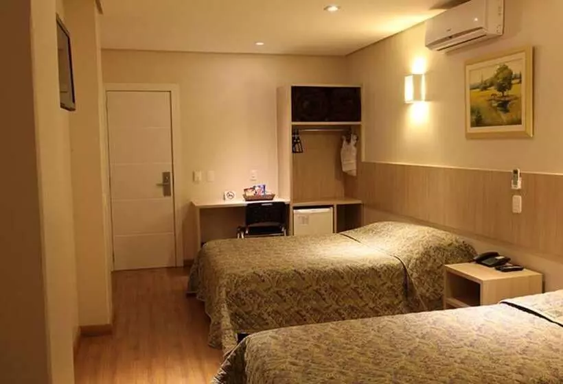 Golden Hotel O Mais Central Pet Friendly