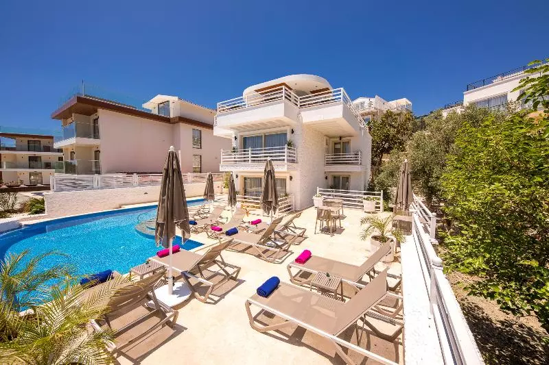 هتل Kalkan Saray Suites   Adults Only