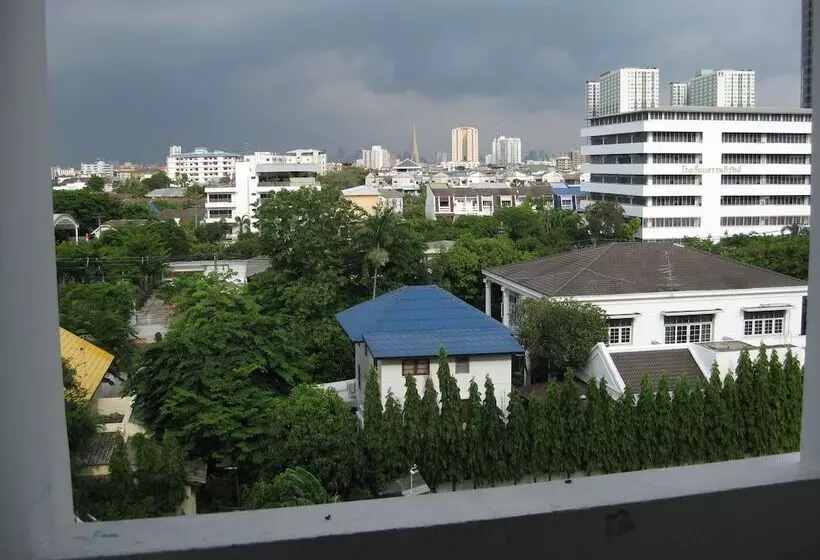 ホテル Komol Residence Bangkok