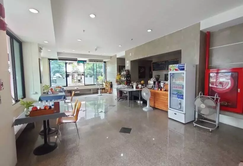 ホテル Komol Residence Bangkok