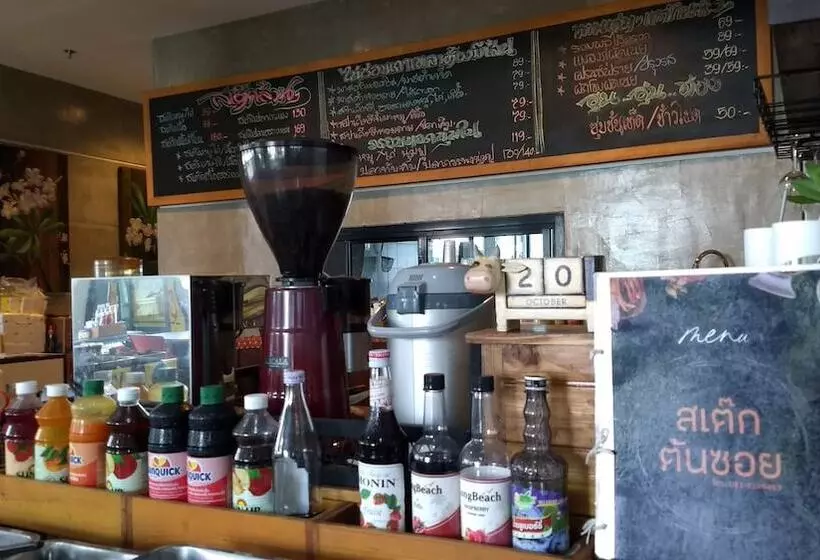 ホテル Komol Residence Bangkok