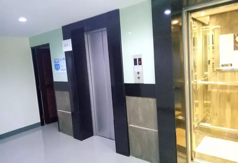 ホテル Komol Residence Bangkok