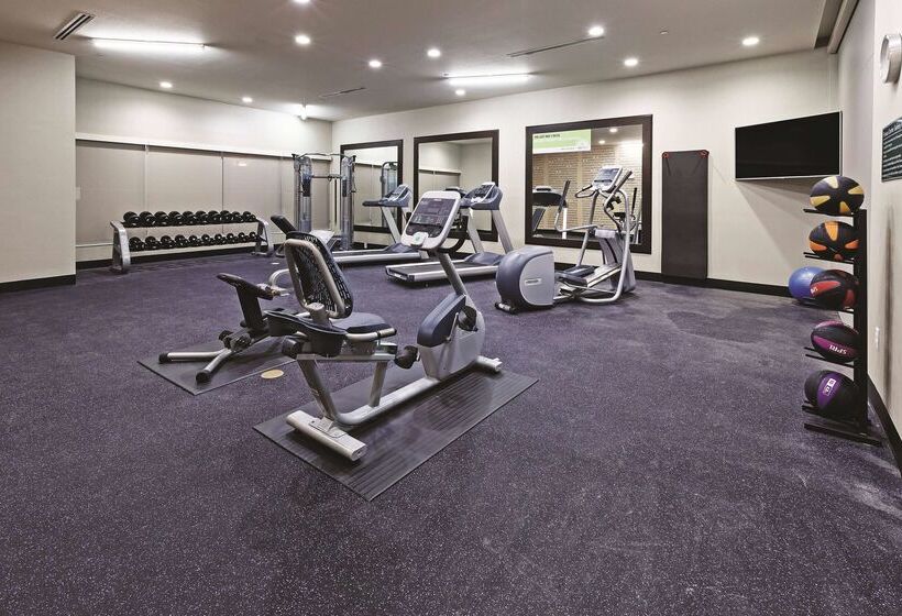 호텔 La Quinta Inn & Suites By Wyndham College Station South