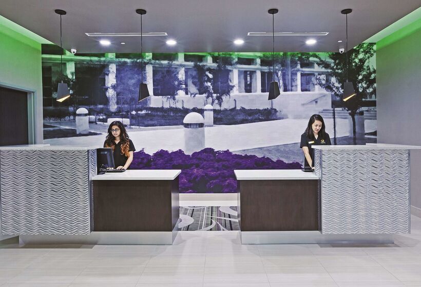 호텔 La Quinta Inn & Suites By Wyndham College Station South