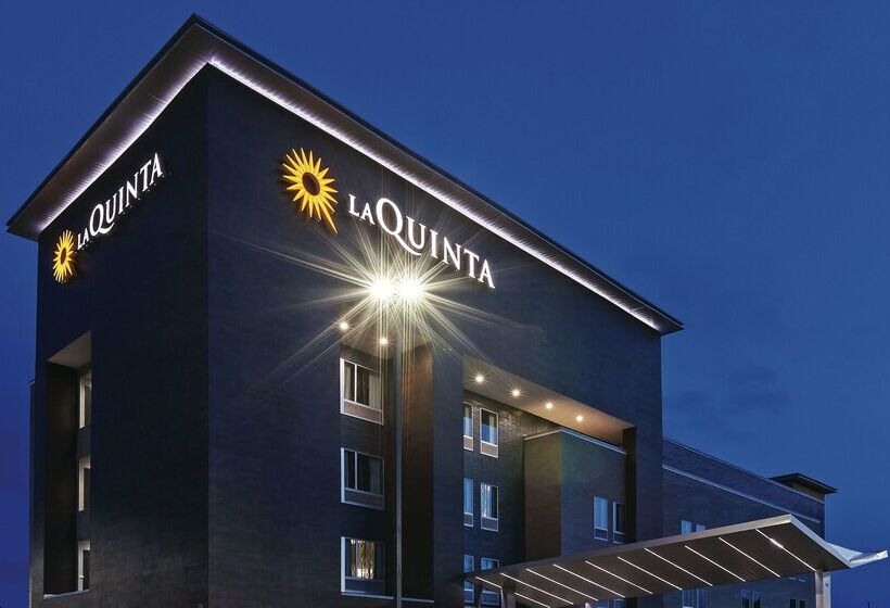 호텔 La Quinta Inn & Suites By Wyndham College Station South