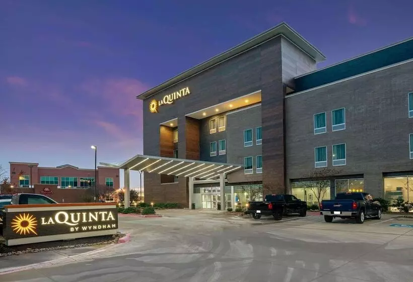 호텔 La Quinta Inn & Suites By Wyndham College Station South
