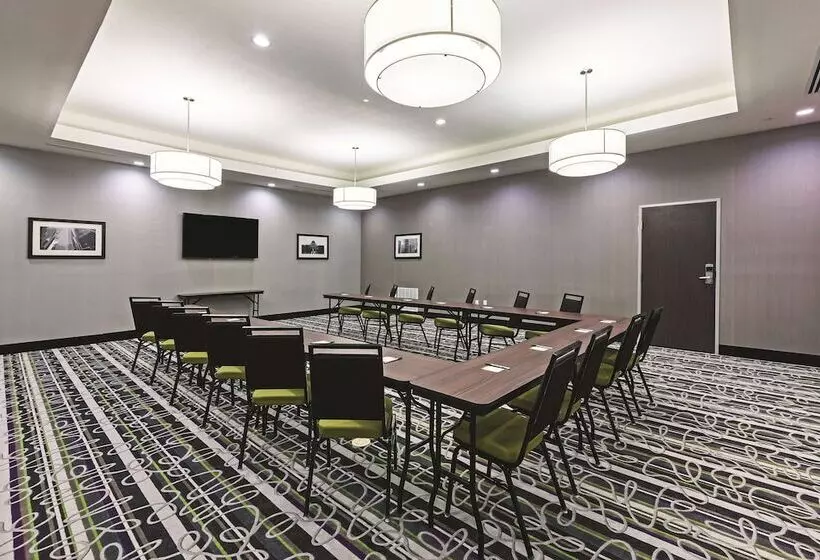 호텔 La Quinta Inn & Suites By Wyndham College Station South