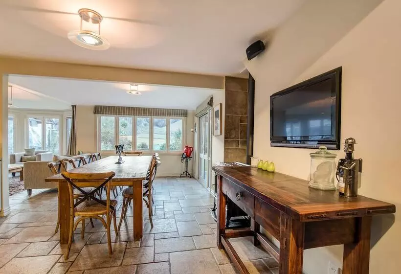 בית מלון כפרי Queenstown Country Lodge