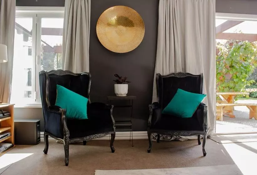 בית מלון כפרי Queenstown Country Lodge