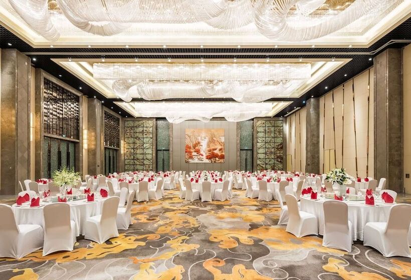 בית מלון כפרי Ramada Plaza Liuzhou Liudong