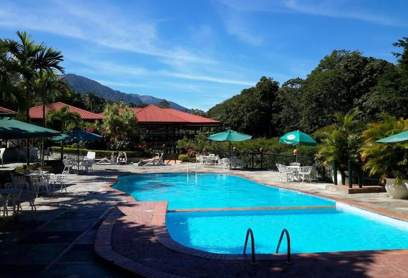 هتل روستایی Jarabacoa River Club & Resort