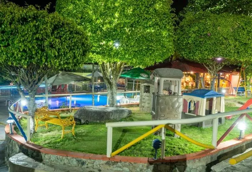 هتل روستایی Jarabacoa River Club & Resort