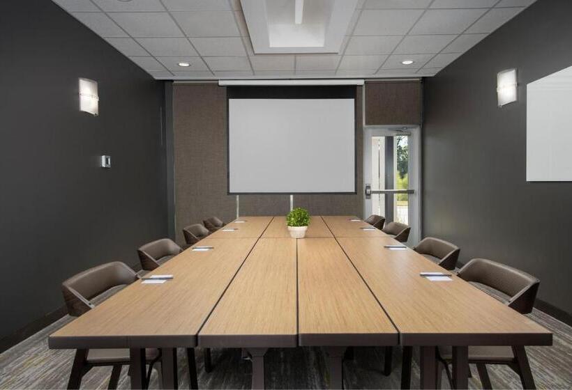 فندق Springhill Suites By Marriott Tuscaloosa