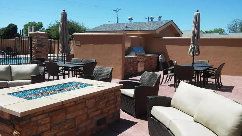 Отель Towneplace Suites By Marriott Carlsbad