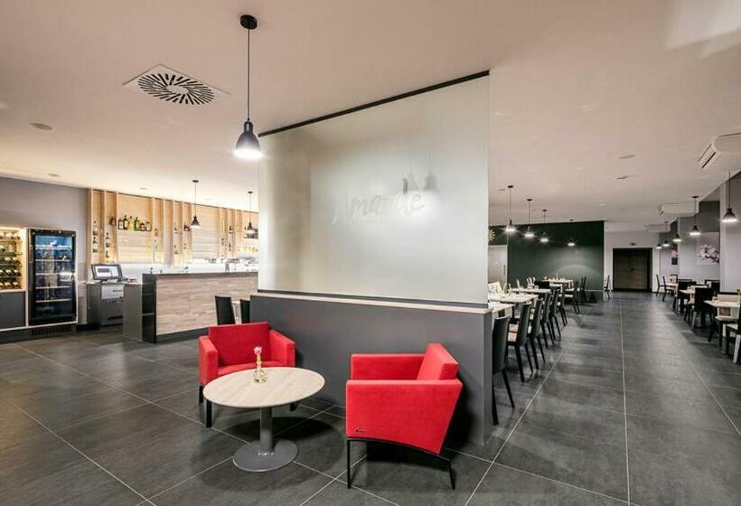 Wine Wellness Hotel Amande Hustopeče