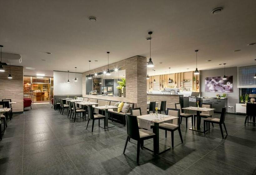 Wine Wellness Hotel Amande Hustopeče