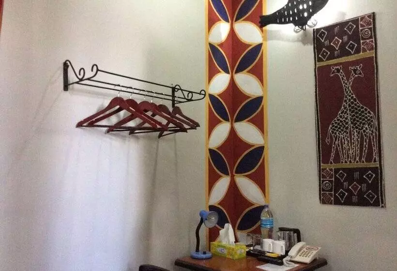 تختخواب و صبحانه Korona Villa Lodge