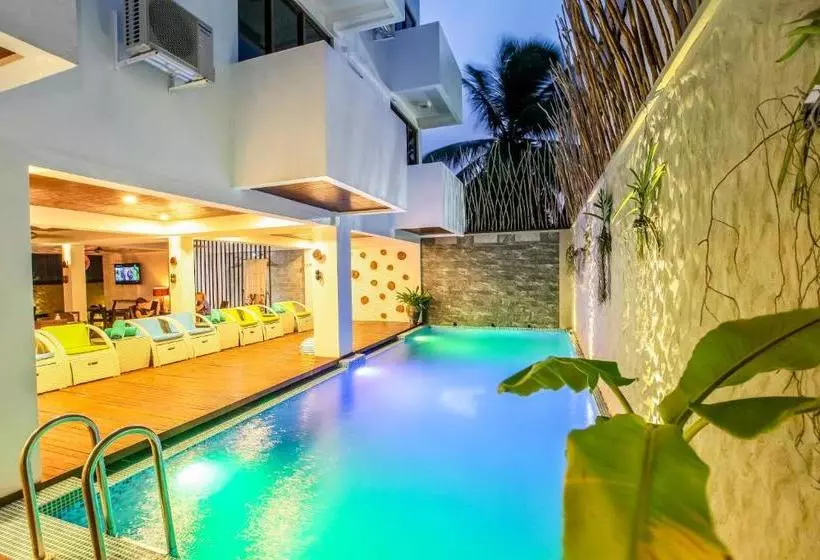 Pension Aquzz & Spa Maafushi Maldives