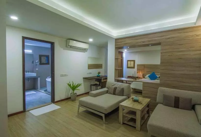 Pension Aquzz & Spa Maafushi Maldives